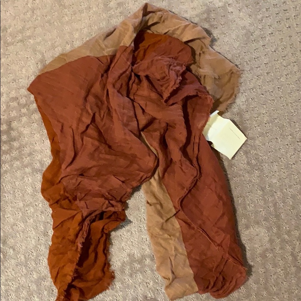 Love Loft Scarf - The Square Scarf